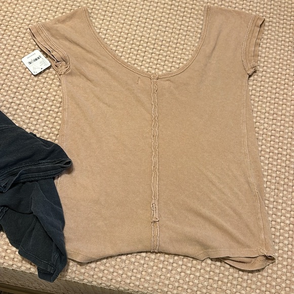 2 Free People Shirts NWT Size Small - Picture 5 of 6